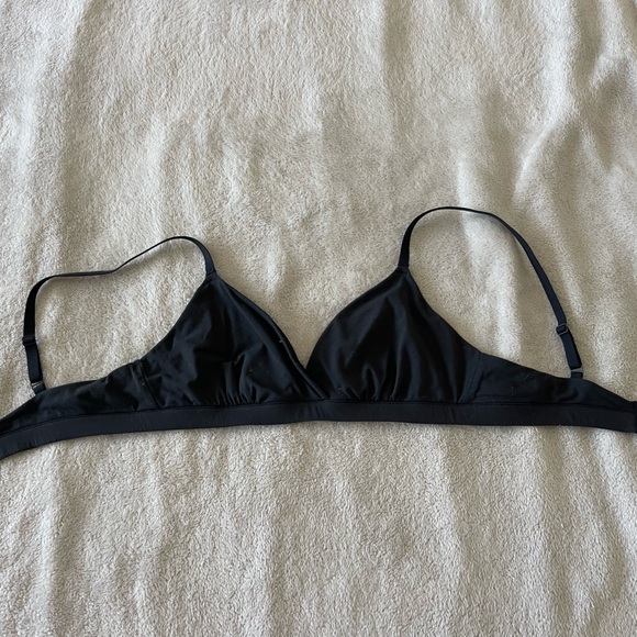Skims Fits Everybody Crossover Bralette Size Small in Onyx Black - Picture 1 of 4
